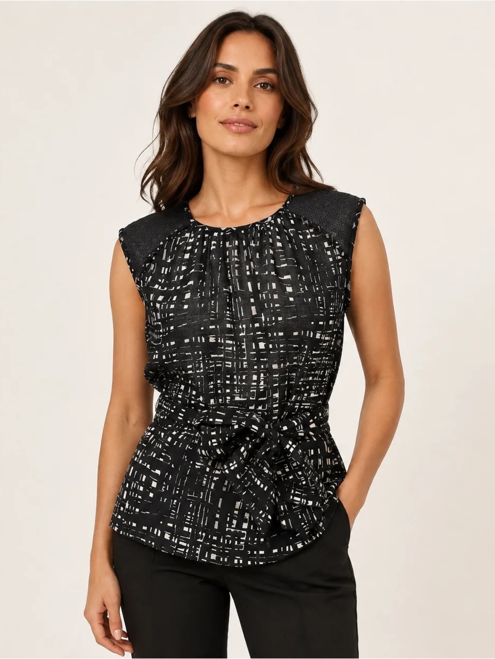 Lida Bday Black Print Sequin Detail Blouse Size 8
